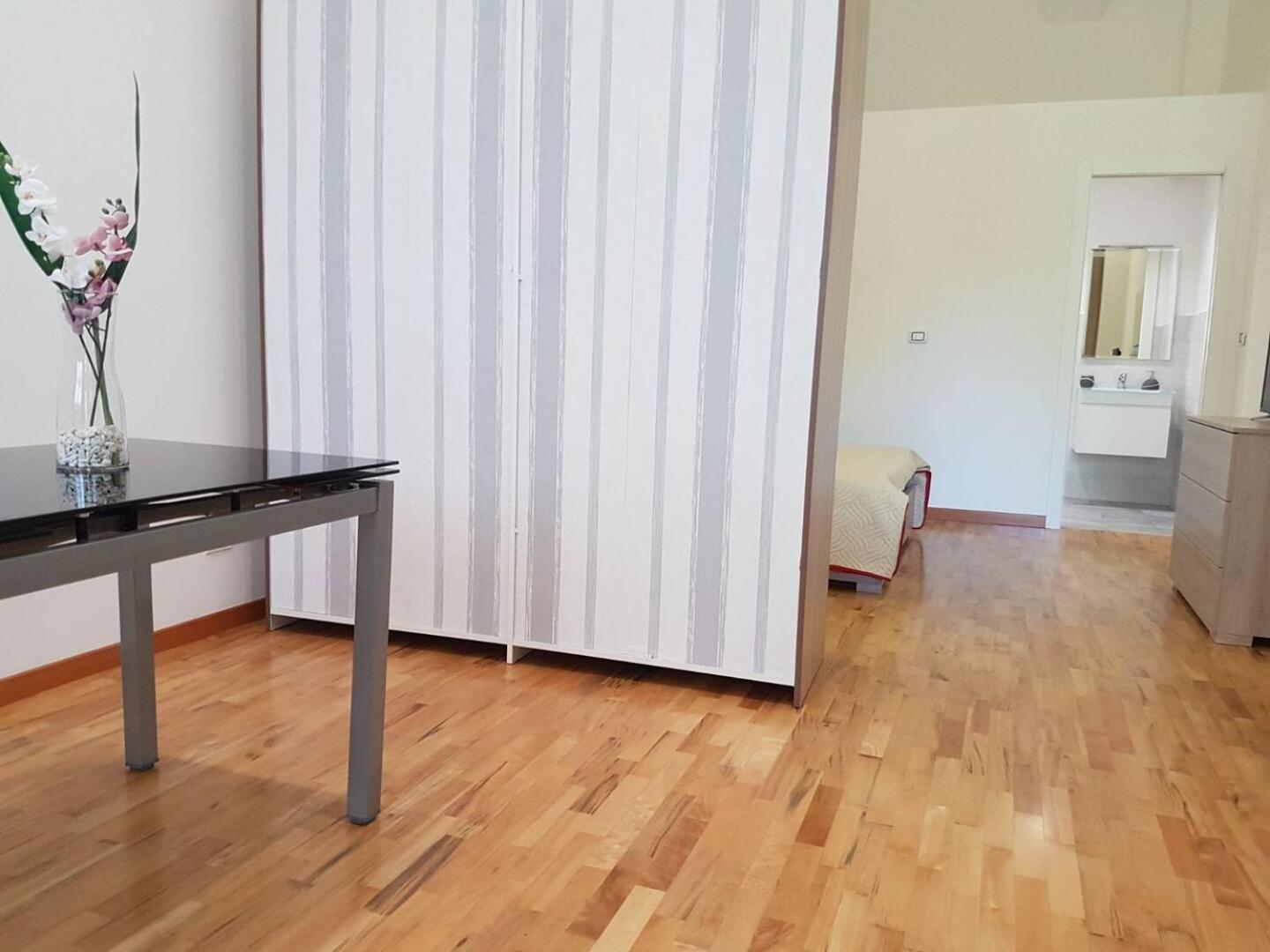 Domus Irnerio I Tassa Di Soggiorno Inclusa Nel Prezzo I Болонья Екстер'єр фото